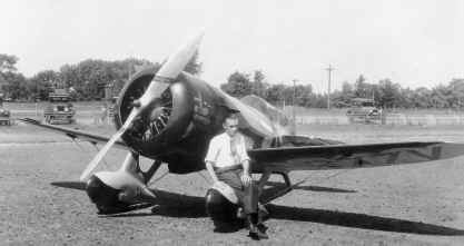 Geebee Z w-Bales.jpg (146047 bytes)